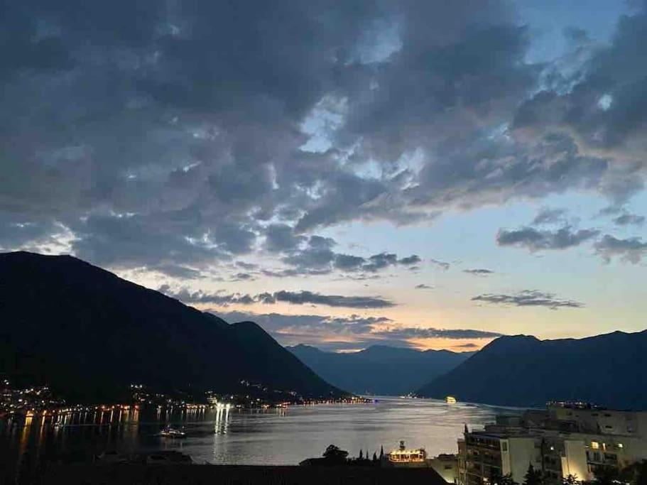 Design Flat With Impressive Boka Bay View Διαμέρισμα Κότορ Εξωτερικό φωτογραφία