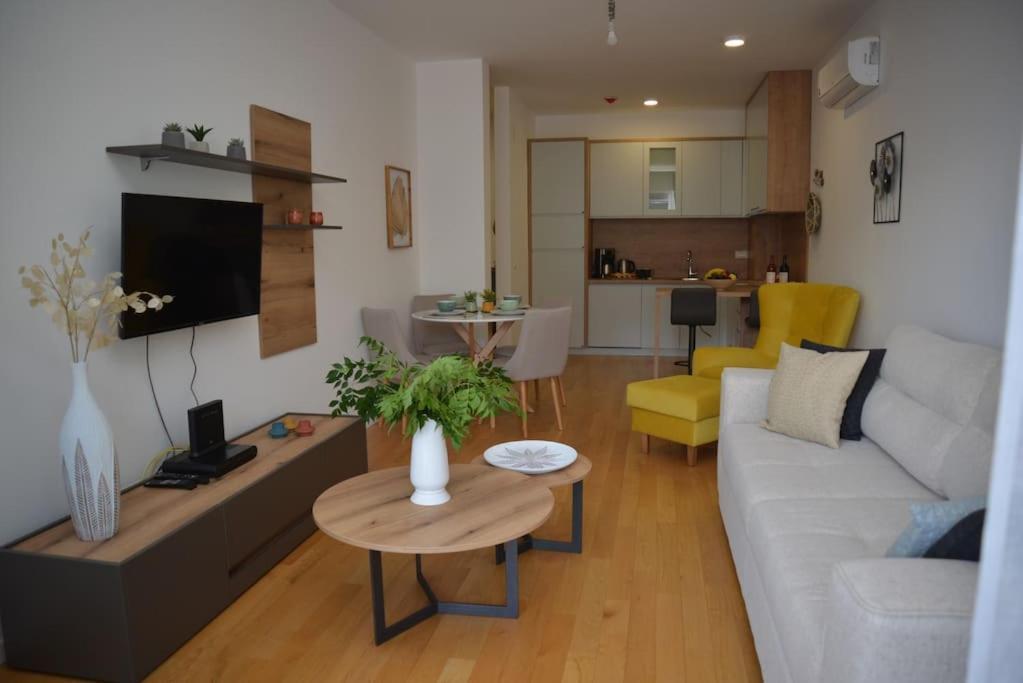 Design Flat With Impressive Boka Bay View Διαμέρισμα Κότορ Εξωτερικό φωτογραφία